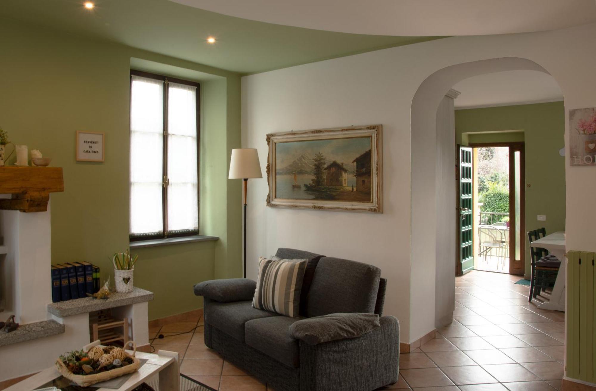 Tinas Yellow Home Leggiuno Экстерьер фото